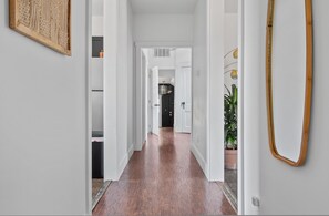 House | 2 bedrooms - NEW Luxe Pet Friendly Free Parking Downtown (Chillicothe)