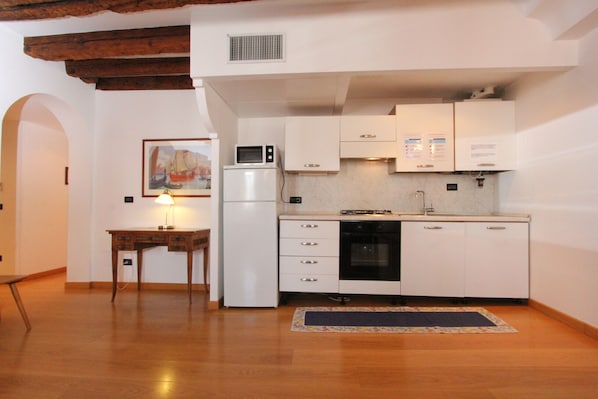 Fridge, microwave, oven, dishwasher