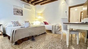 2 habitaciones, tabla de planchar con plancha y wifi gratis