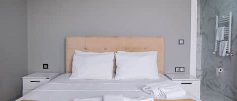 Soundproofing, free WiFi