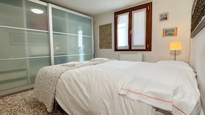 1 bedroom, iron/ironing board, free WiFi, bed sheets