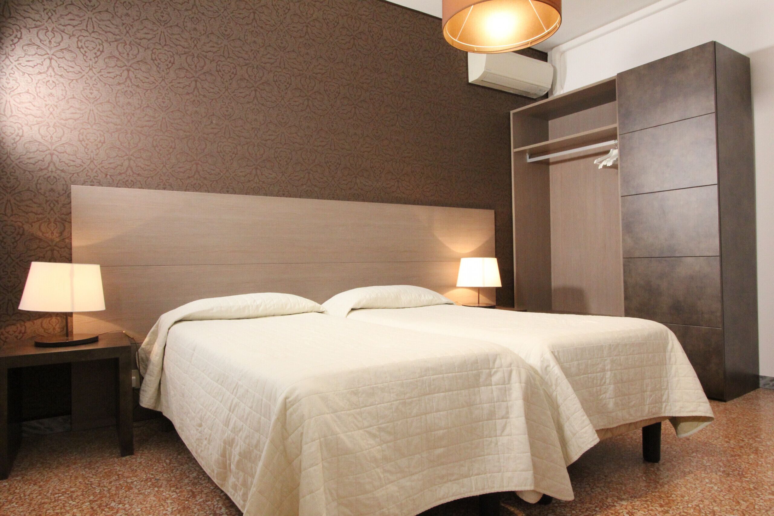 3 Schlafzimmer, Bügeleisen/Bügelbrett, kostenloses WLAN, Bettwäsche