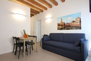 TV - Residence dei 2 Artisti (Venecia)