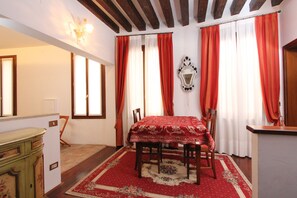 Interior - Apt. Ca´ Capitello (250 m from St. Mark´s Square) (Venecia)