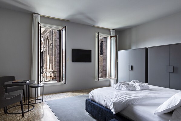 2 Schlafzimmer, Bügeleisen/Bügelbrett, kostenloses WLAN