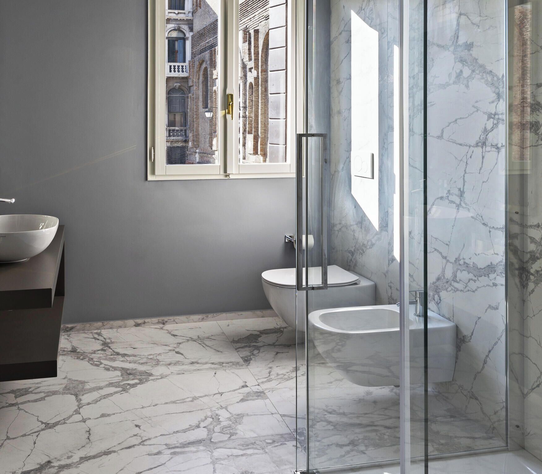 Dusche, Haartrockner, Bidet