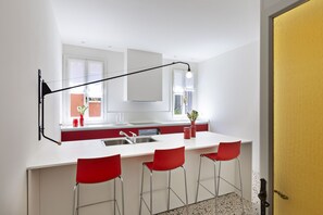 Fridge, microwave, oven, dishwasher