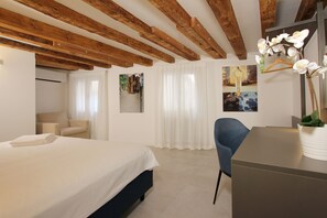 4 Schlafzimmer, Bügeleisen/Bügelbrett, kostenloses WLAN, Bettwäsche