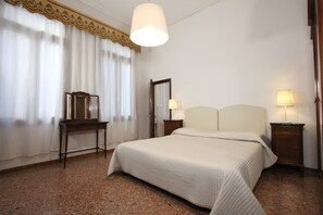 3 Schlafzimmer, Bügeleisen/Bügelbrett, kostenloses WLAN, Bettwäsche