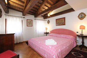 2 bedrooms, iron/ironing board, free WiFi, bed sheets - Zoia Terrace view on St Mark´s Basilica (150mt) (Venecia)