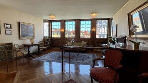 Hall