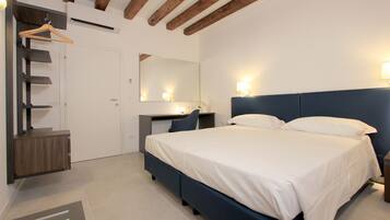 1 camera, ferro/asse da stiro, Wi-Fi gratuito, lenzuola