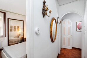 2 bedrooms, iron/ironing board, free WiFi, bed sheets - Corte Rialto (300m from Rialto´s Bridge) (Venecia)