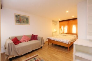 2 Schlafzimmer, Bügeleisen/Bügelbrett, kostenloses WLAN, Bettwäsche