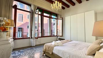 3 camere, ferro/asse da stiro, Wi-Fi gratuito