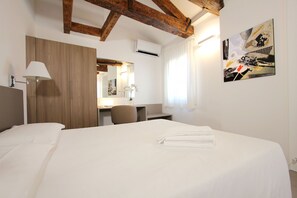 6 chambres, fer et planche Ă repasser, Wi-Fi gratuit, draps fournis