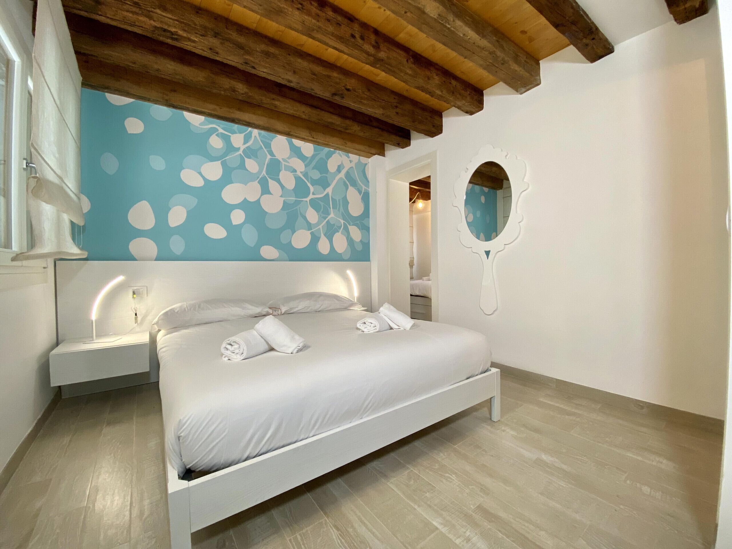 1 chambre, fer et planche à repasser, Wi-Fi gratuit, draps fournis