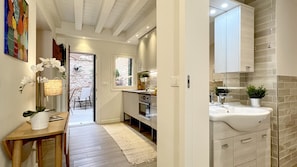 Fridge, oven, dishwasher, coffee/tea maker - Acquamarina Terrace (Historical Center) (Venecia)
