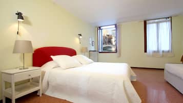 2 soverom, strykejern/-brett, wi-fi (inkludert) og sengetøy