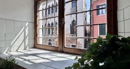 Apt. Fosca Canal View