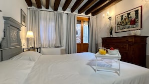 2 camere, ferro/asse da stiro, Wi-Fi gratuito, lenzuola