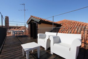 Outdoor dining - Grand Canal Loft Terrace (Venecia)