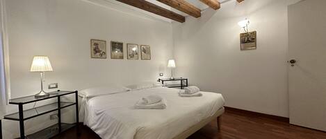 6 dormitorios, wifi gratis, ropa de cama