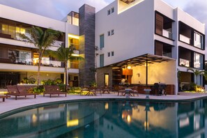 Pool - Top Floor Jungle View Entire Luxury Apartment 102
 (Akumal)