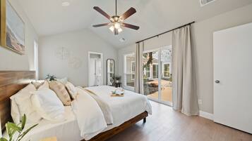 5 chambres, fer et planche à repasser, lit parapluie, Wi-Fi