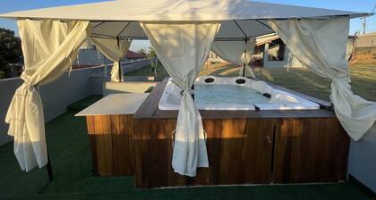 Jacuzzi 40 Graus, com Vista Para o Vale!