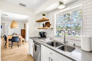 Fridge, microwave, oven, stovetop - Beechwood  Suites  C (Sarasota)