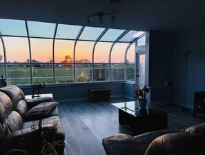 Interior - Stunning 3-Bedroom Golf-Front Pool Villa with Scenic Views, 2 Living Rooms (Rotonda West)