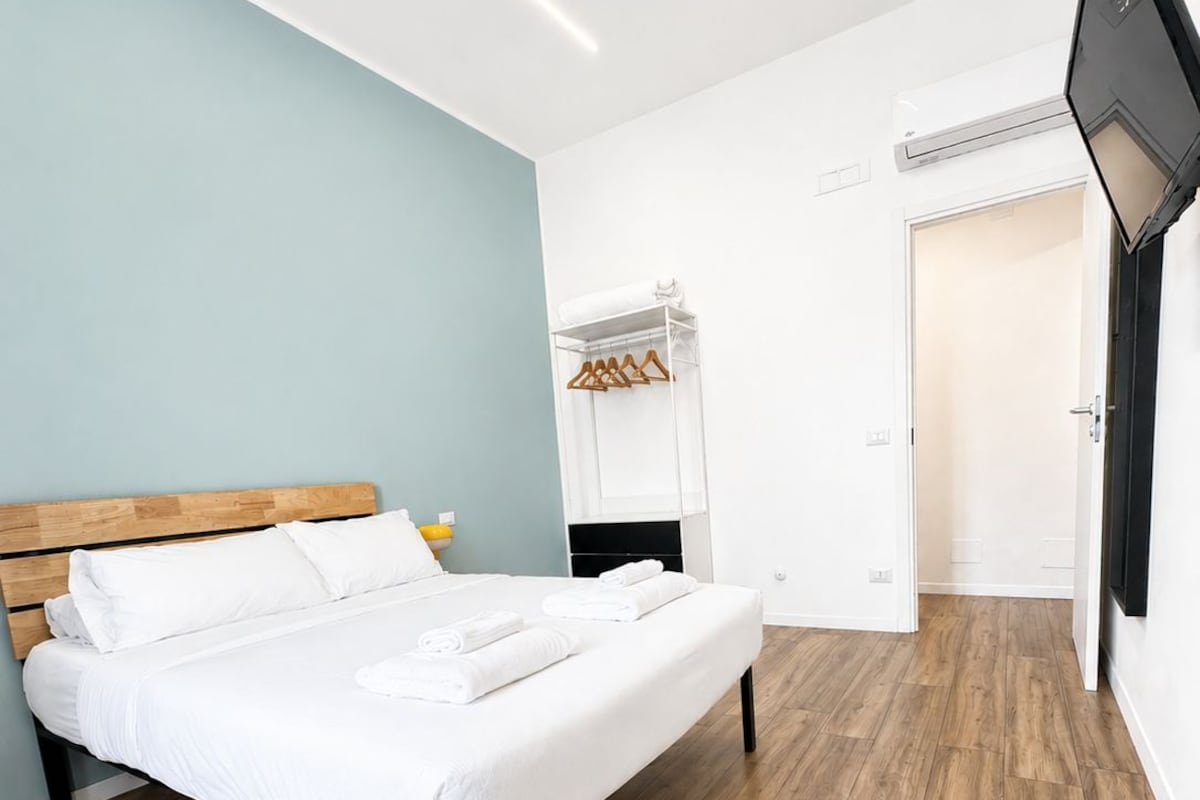 Family Suite, Non Smoking (2) | 1 bedroom, hypo-allergenic bedding available, down comforters