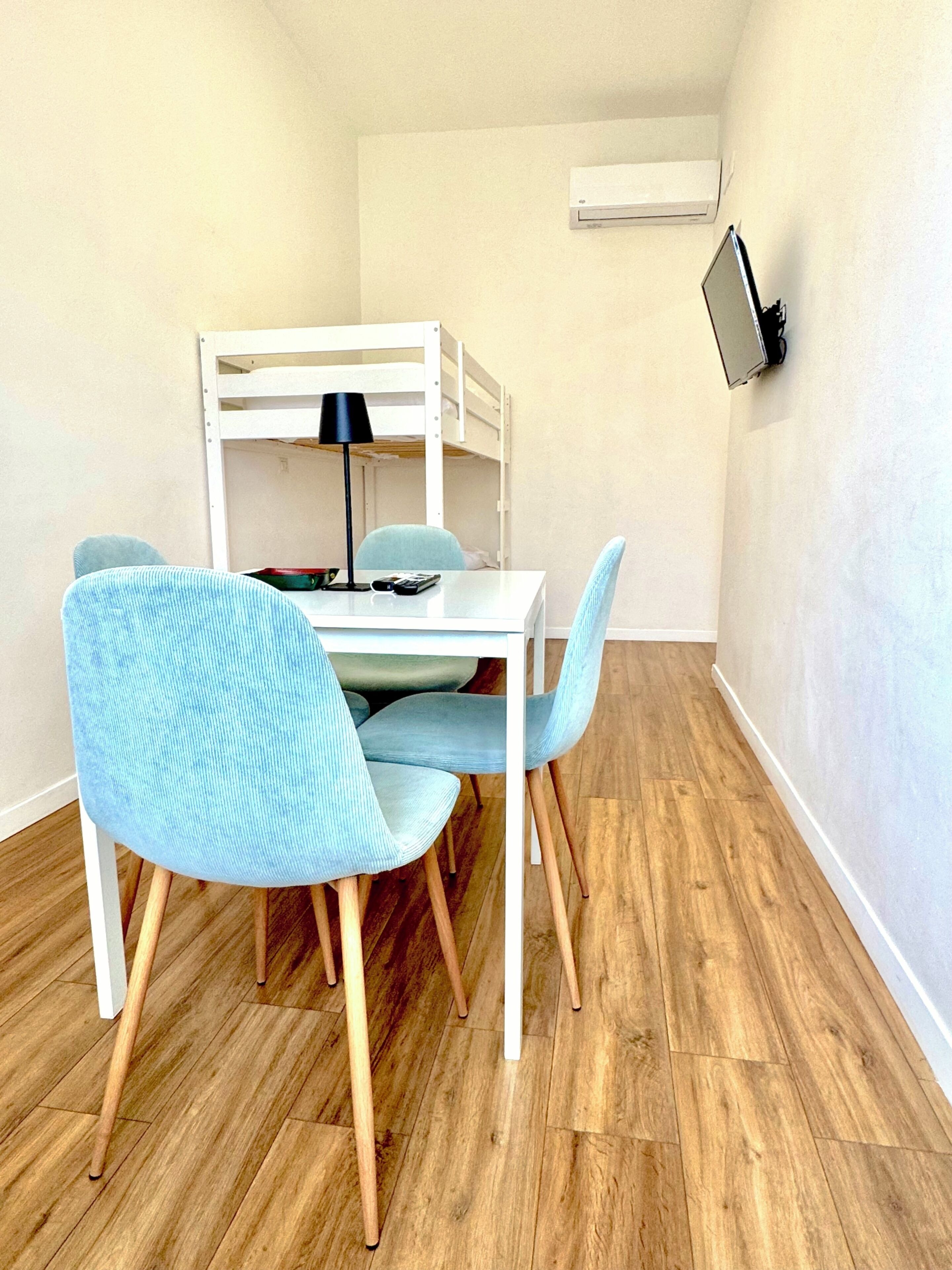Familien-Suite (2) | 1 Schlafzimmer, Allergikerbettwaren, Daunenbettdecken, Zimmersafe