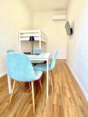 Suite familiar (2) | 1 habitación, ropa de cama hipoalergénica y edredón 