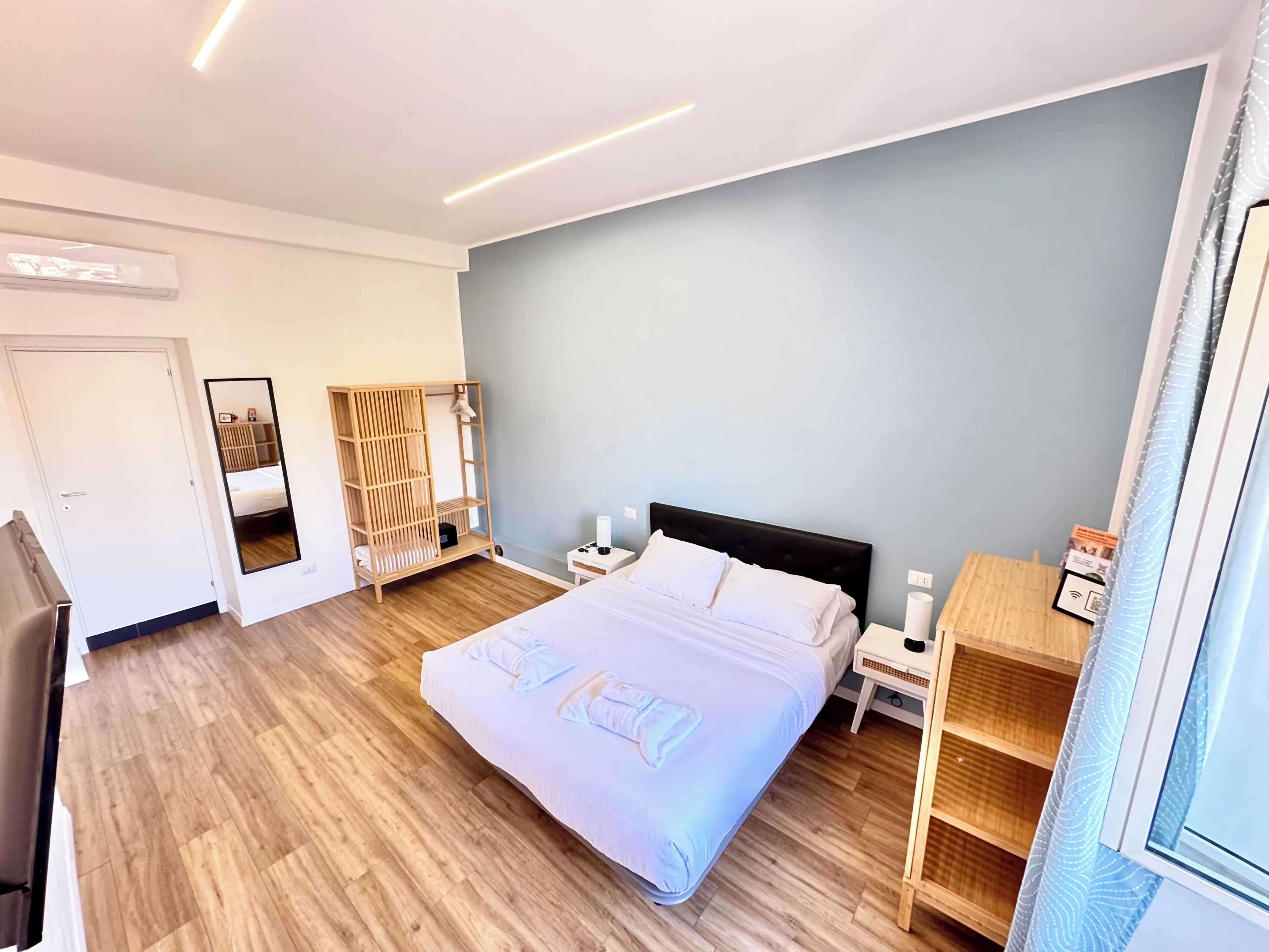 Family Suite (1) | 1 bedroom, down comforters, in-room safe, blackout drapes