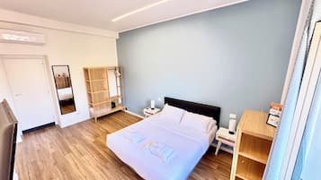 Family Suite (1) | 1 bedroom, down comforters, in-room safe, blackout drapes