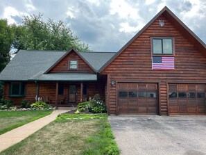 Exterior - Charming 3,800 sq feet log house in Waupaca County.  (Ogdensburg)