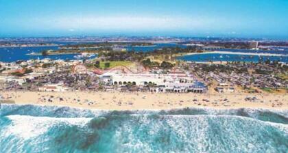 Ocean Breeze, Newly Remodeled, Playroom