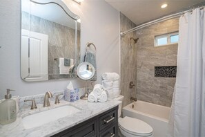 Bathroom - Bayfront Newly Remodeled Home #A
 (Chula Vista)