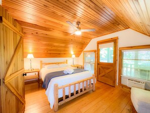 3 bedrooms, iron/ironing board, WiFi, bed sheets - Buffalo Creek Chalet | Rustic Family Cabin | Close to Town | Bryson City NC (Bryson City)
