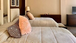 Standard Room, Multiple Beds | Desk, laptop workspace, blackout drapes, iron/ironing board (on request) - Hotel Nikché Mérida (Mérida)
