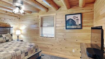 House (5 Bedrooms) | Property amenity