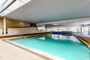 Innenpool, beheizter Pool