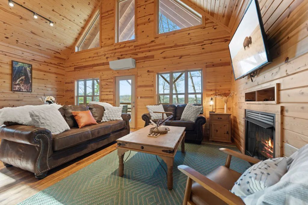 Pet-Friendly Mnt. View Cabin Near River w/Fire Pit + Hot Tub Sleeps 10