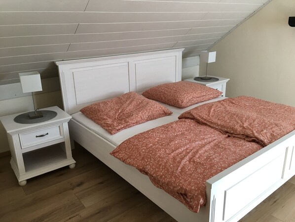 1 bedroom, travel crib, free WiFi, bed sheets