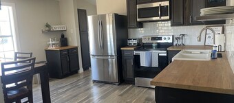 Country Living with City Amenities. Dog friendly