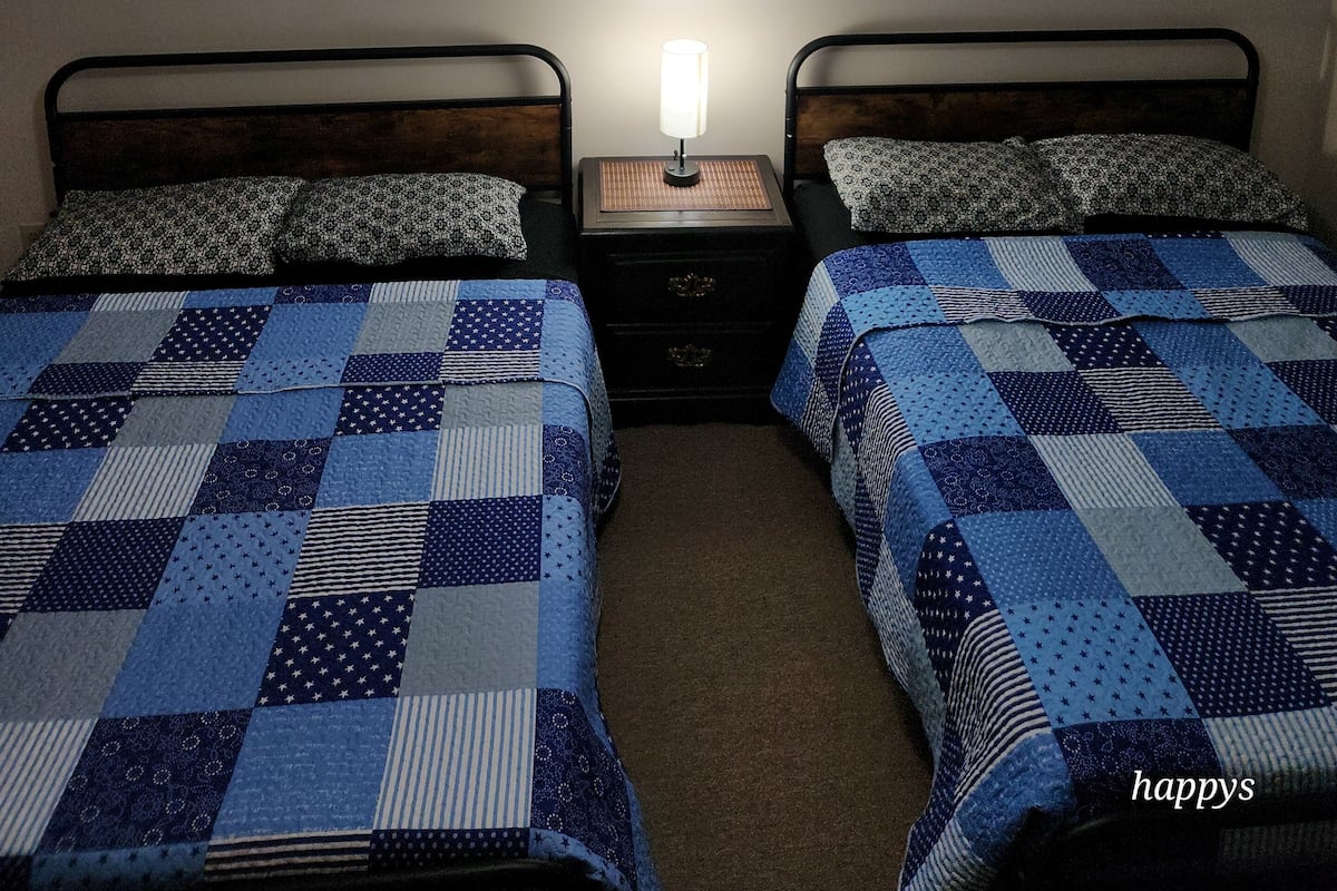 Familiekamer | 1 slaapkamer, een strijkplank/strijkijzer, gratis wifi, beddengoed