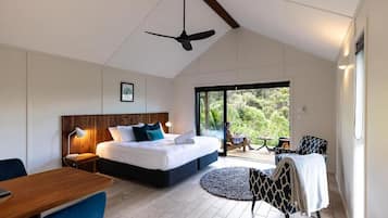 Deluxe Studio, Balcony, Garden View