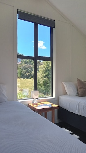 Cortinas blackout, sistema de insonorización y wifi gratis